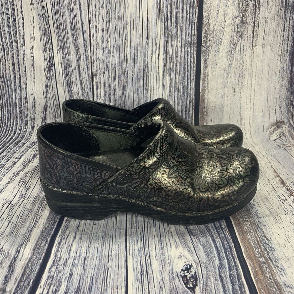 Dansko Floral Black Embossed Leather Professional Clogs Women’s 39